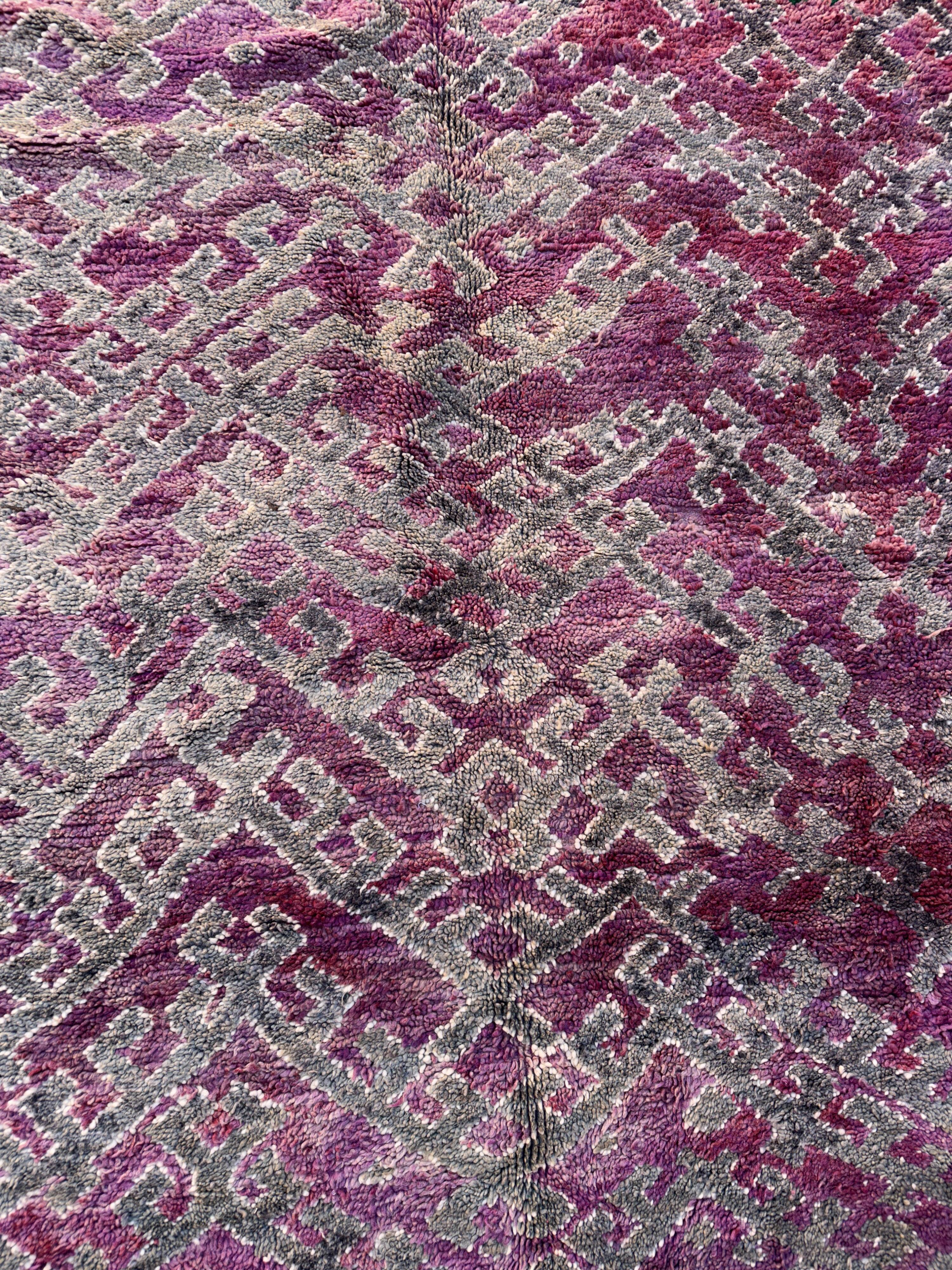 Moroccan rug - 186 x 325 cm