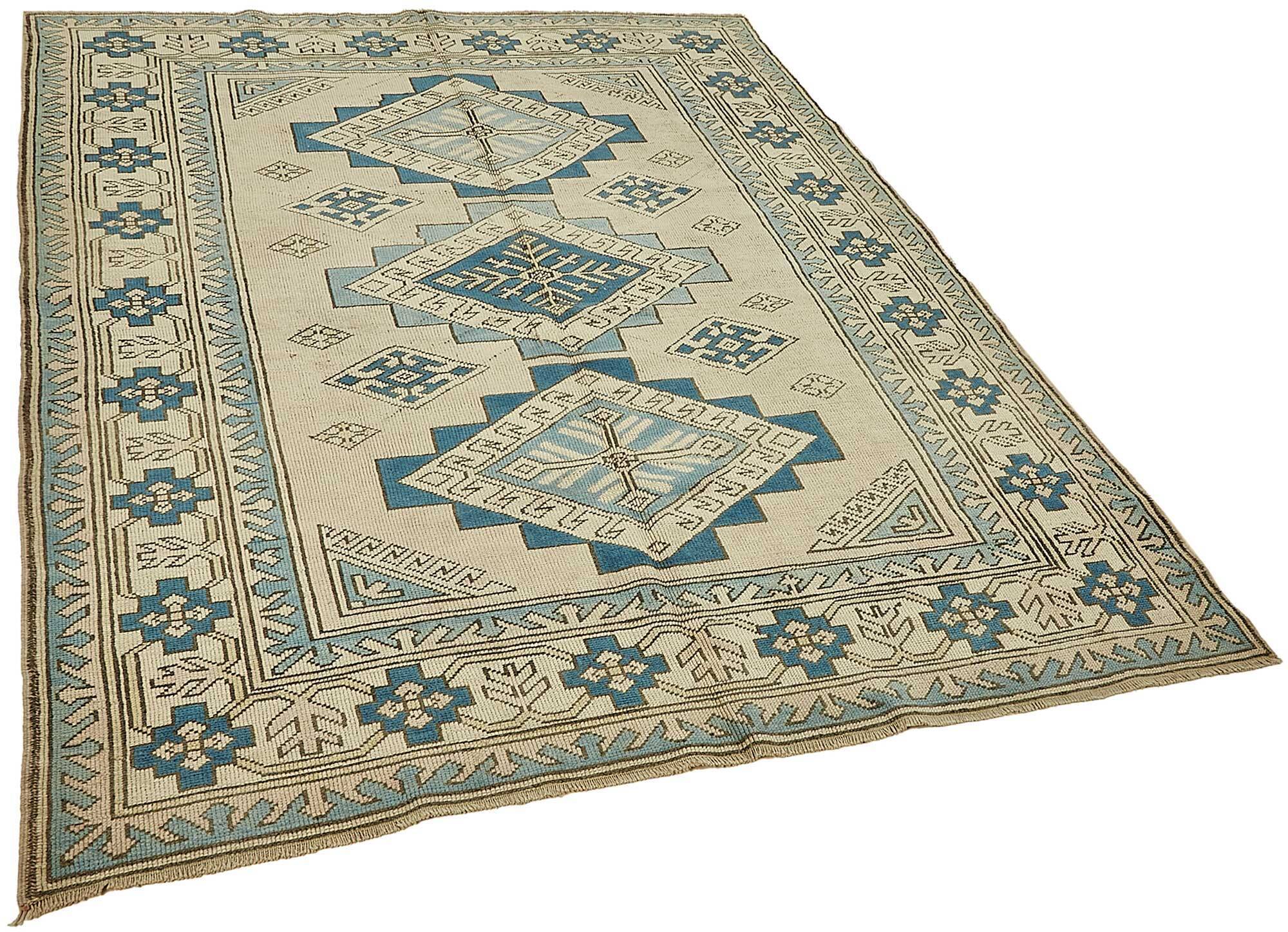 Turkish Vintage Anatolian Rug 174 cm x 220 cm