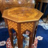 Pedestal tea table in thuya with marquetry decoration