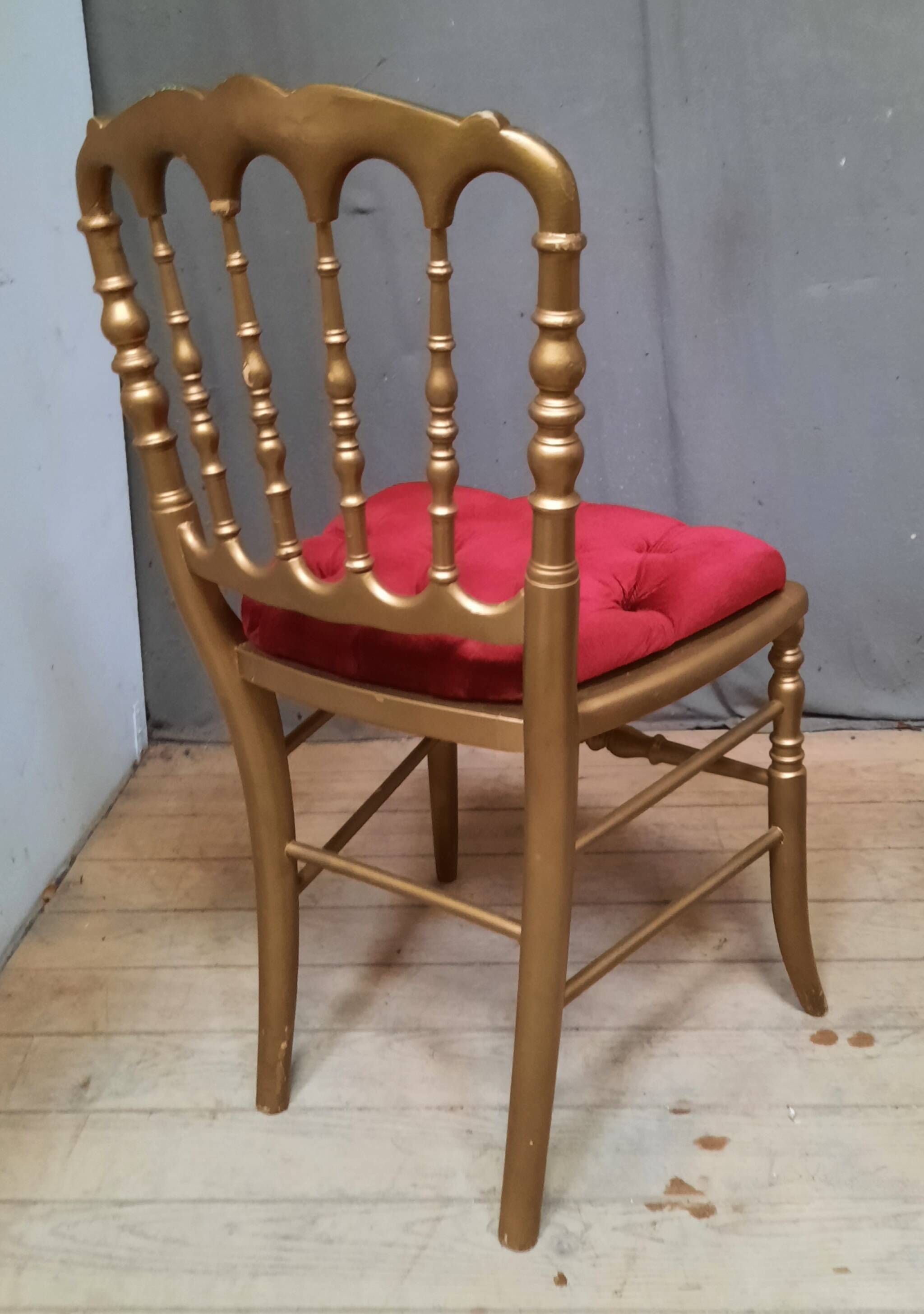 6 chaises de théâtre style Napoléon IIII