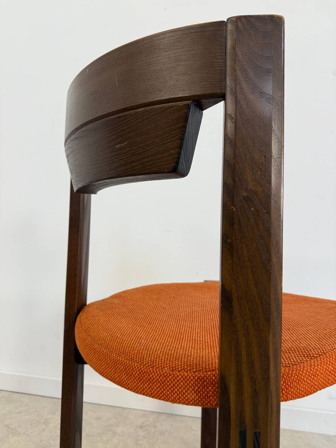 Set of 6 Girsberger Scandinavian style chairs from the 70s, vintage, solid wood, original fabric