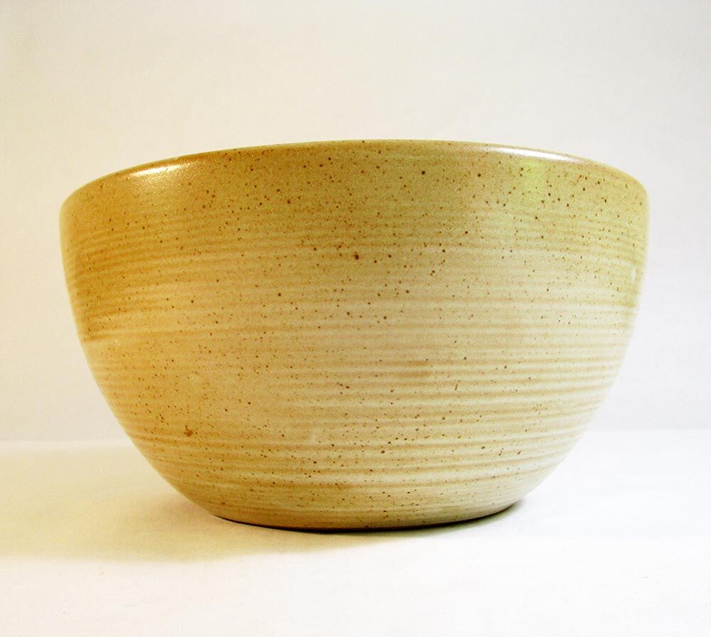 Light sandstone bowl