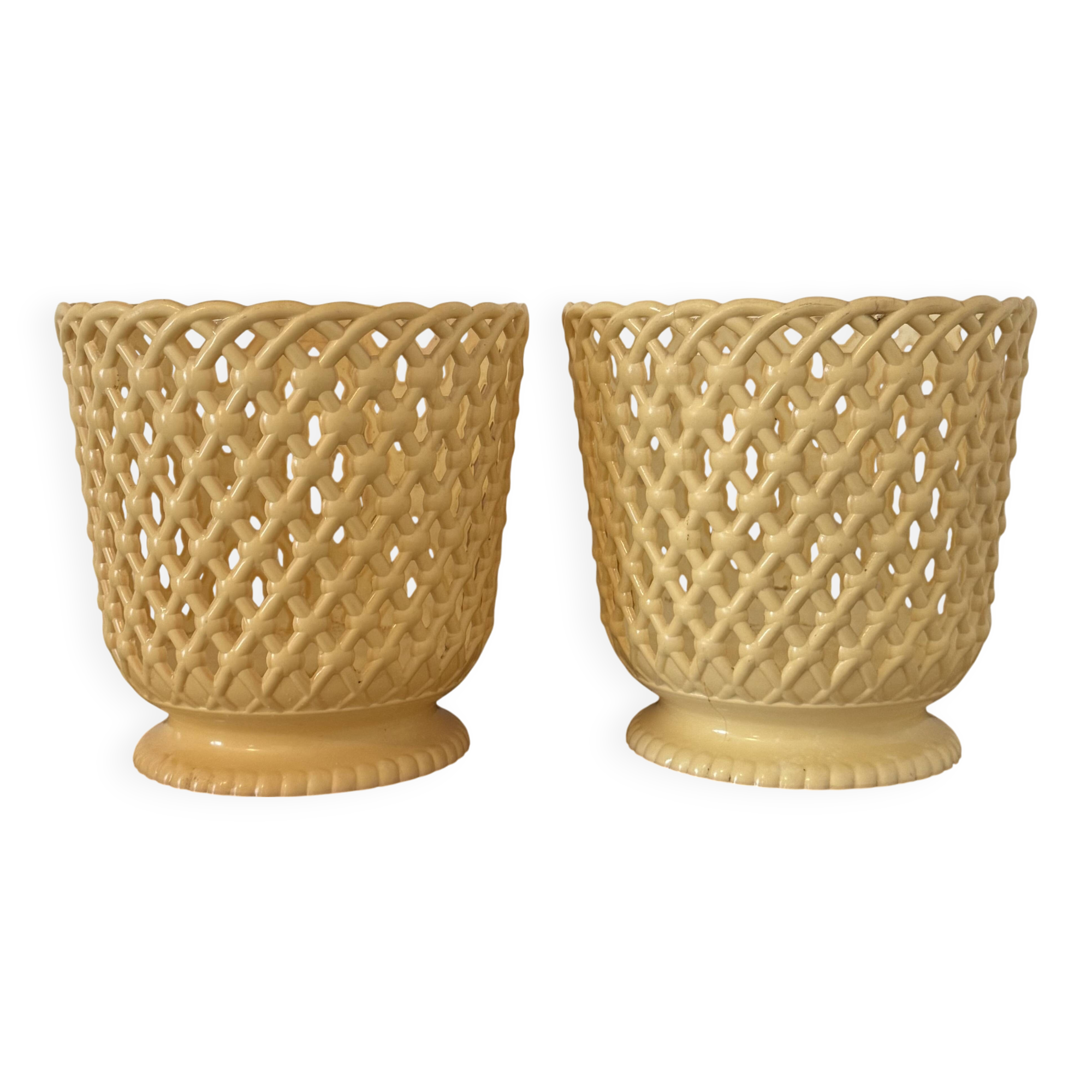Pair of SYLA 70s pastel yellow flower pots 18cm