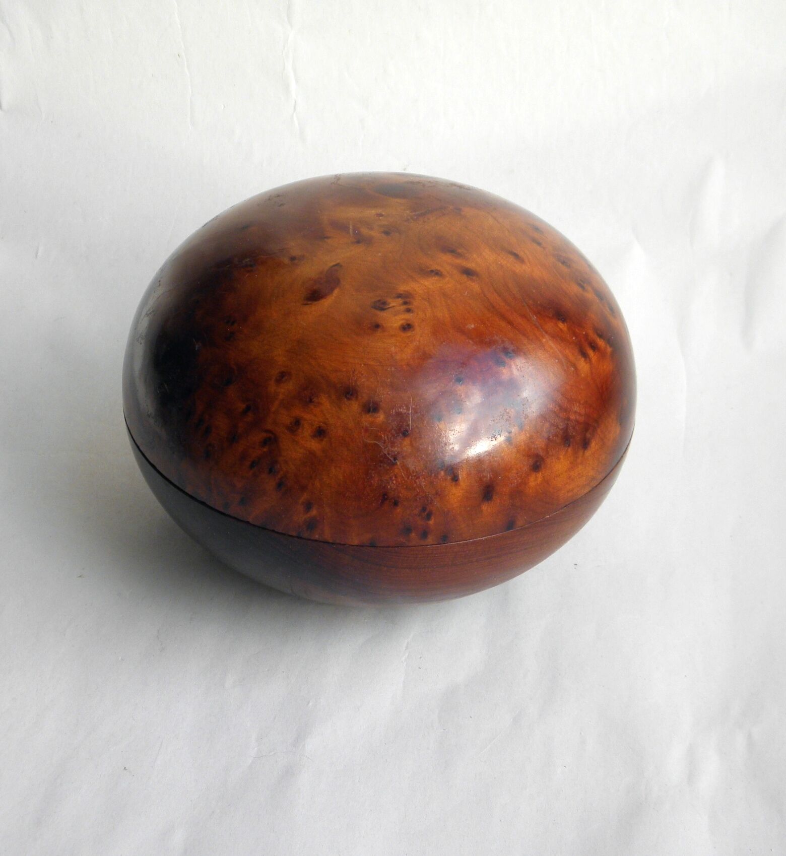 Cedar magnifying glass box