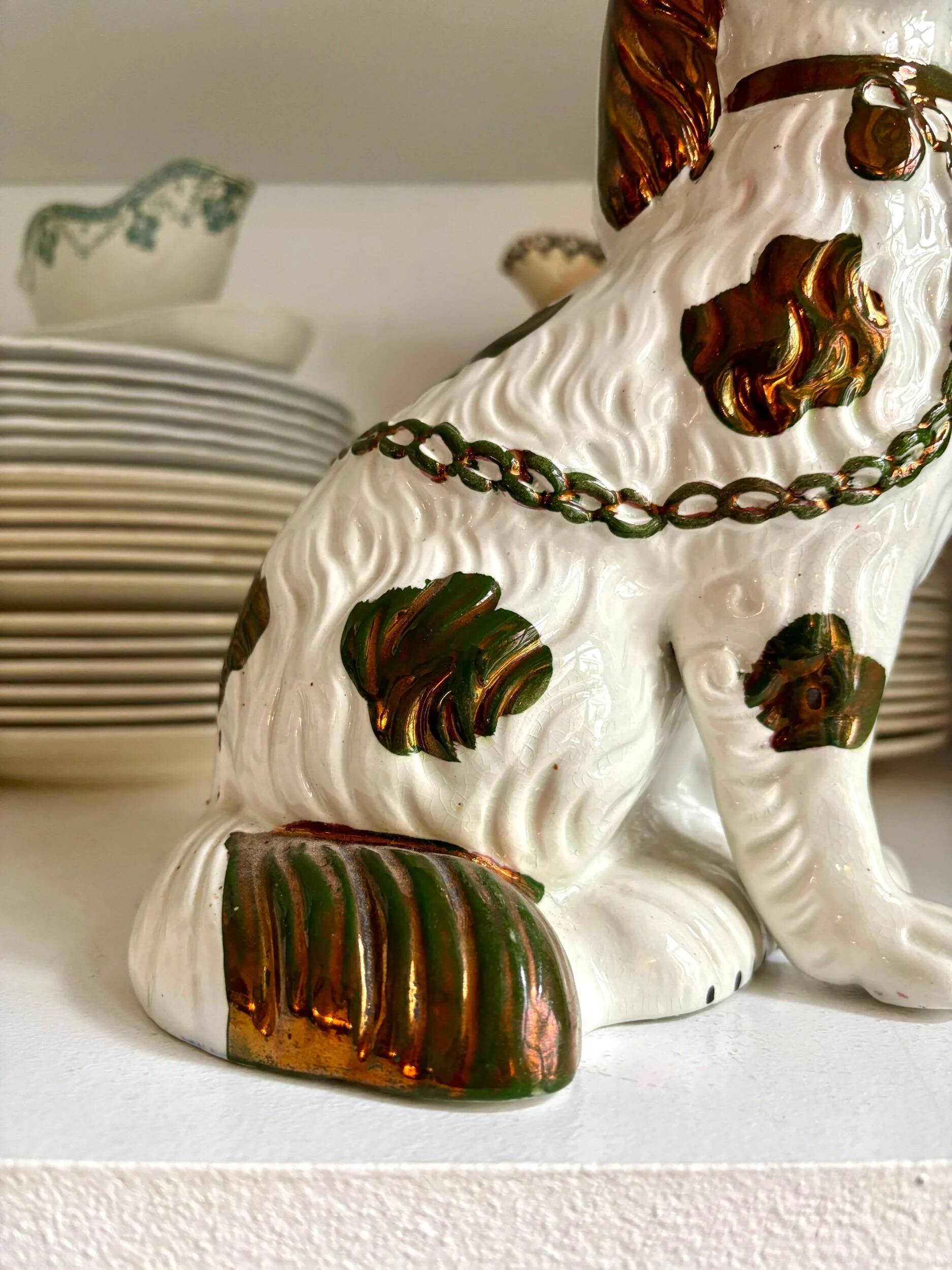 Chien, cavalier king charles en faïence staffordshire n°6, vers 1860