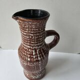 Grand pichet en céramique émaillée marron signé accolay - hauteur 31cm