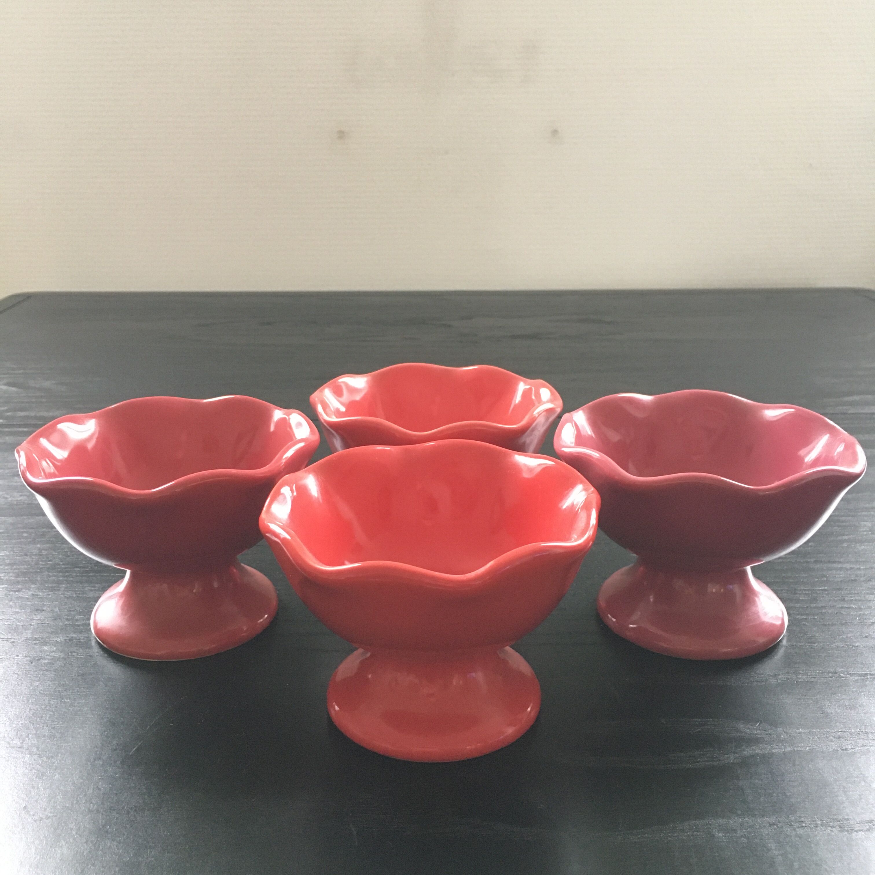 Set of 4 ice cream bowls