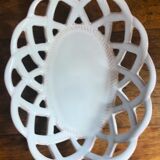 Small ceramic basket from Moustier. signed
