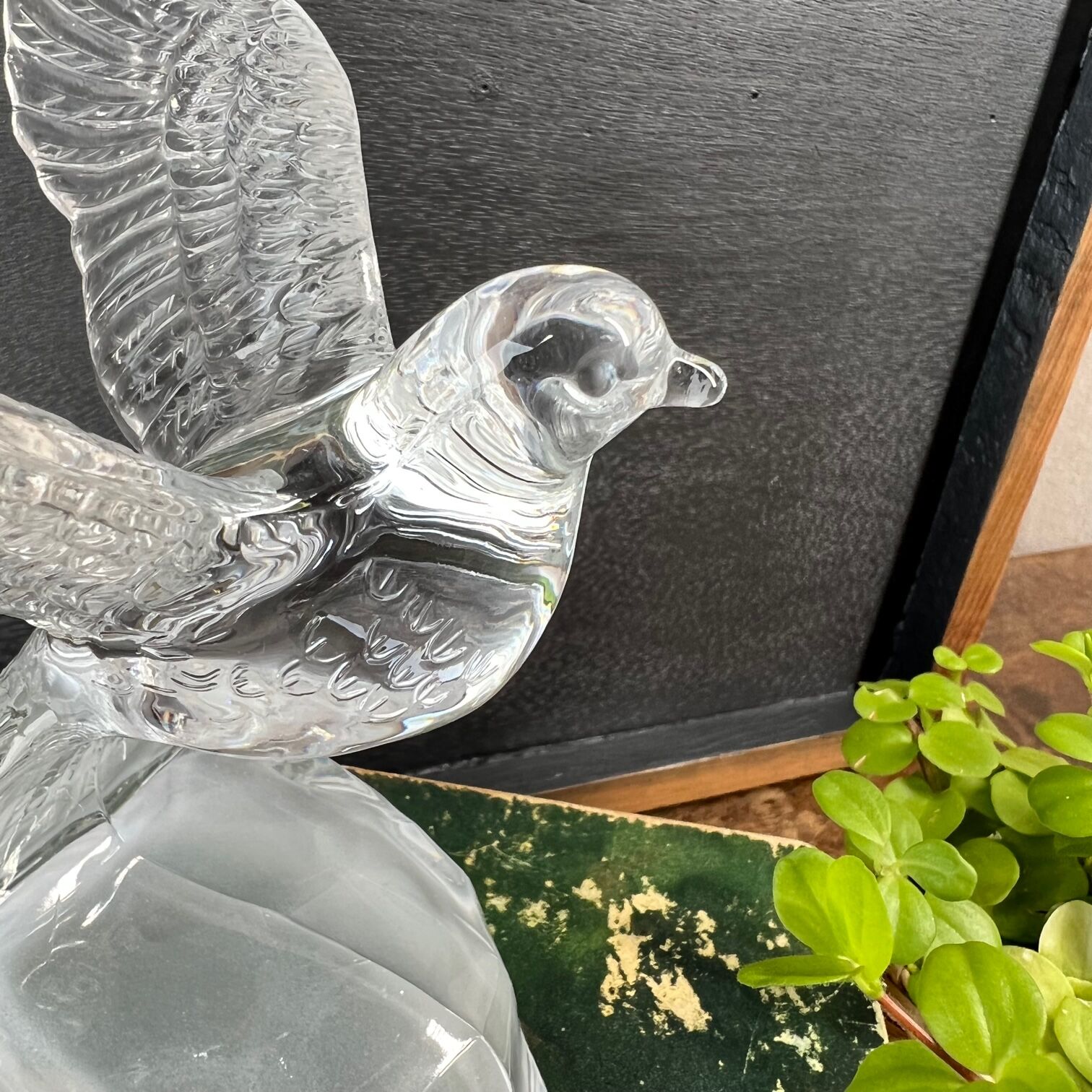Crystal paperweight "the flight of the bird"