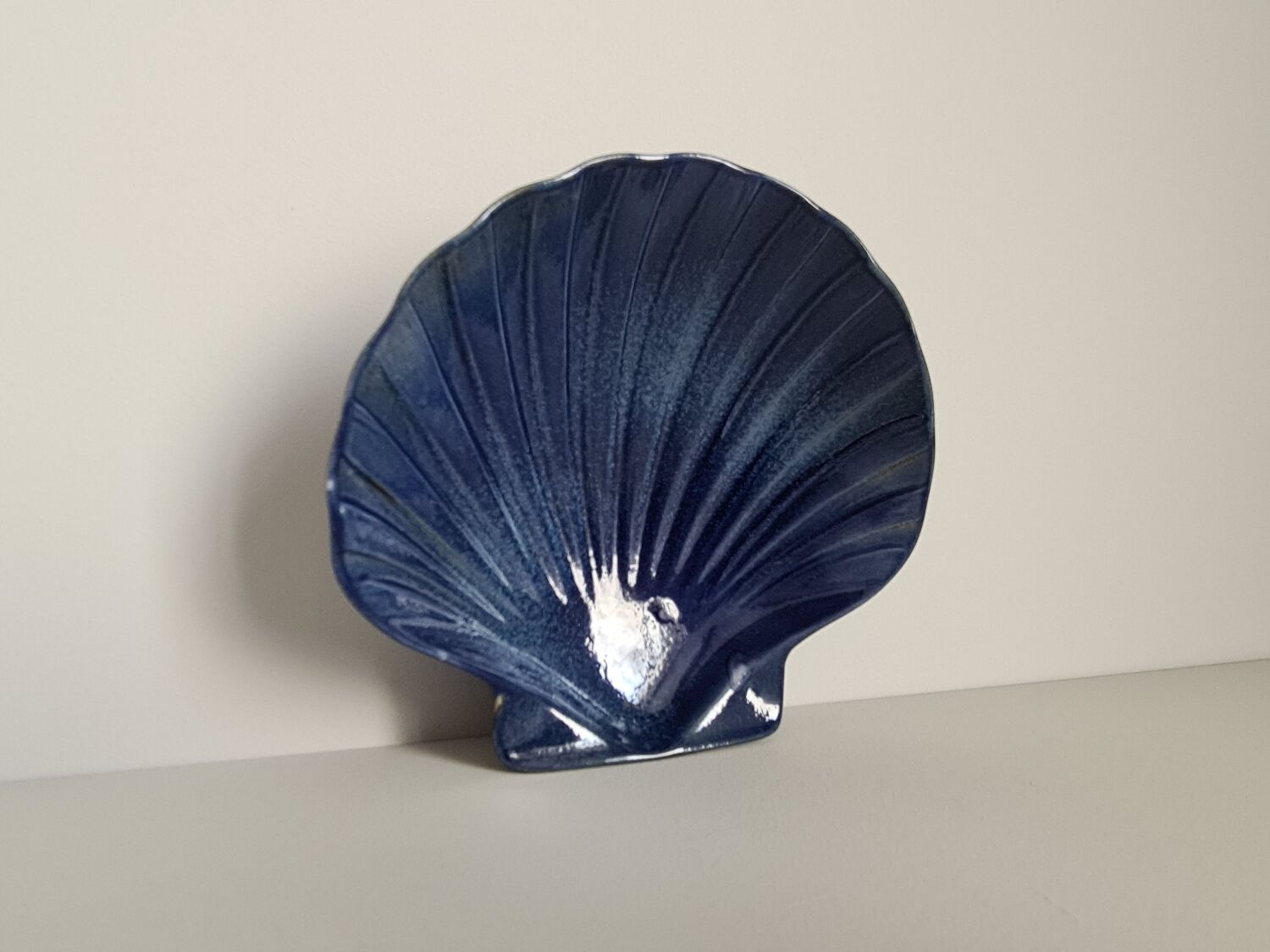Empty pockets or shell-shaped soap holders / ceramic / France / 60s / decoration / French ceramic / 20th century
