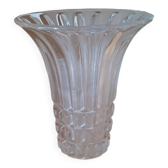 Vase tulipier cristal moulé,