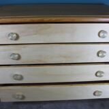 Elegant cassettiera in wood, restored, Italia 1950s, in good conditions