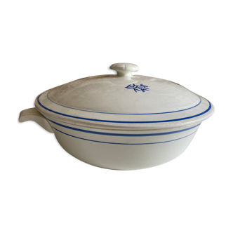 Tureen from the Gien factory model Noirmoutier