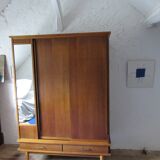 Armoire vintage