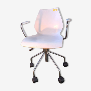 Maui office chair by Vico Magistretti for Kartell