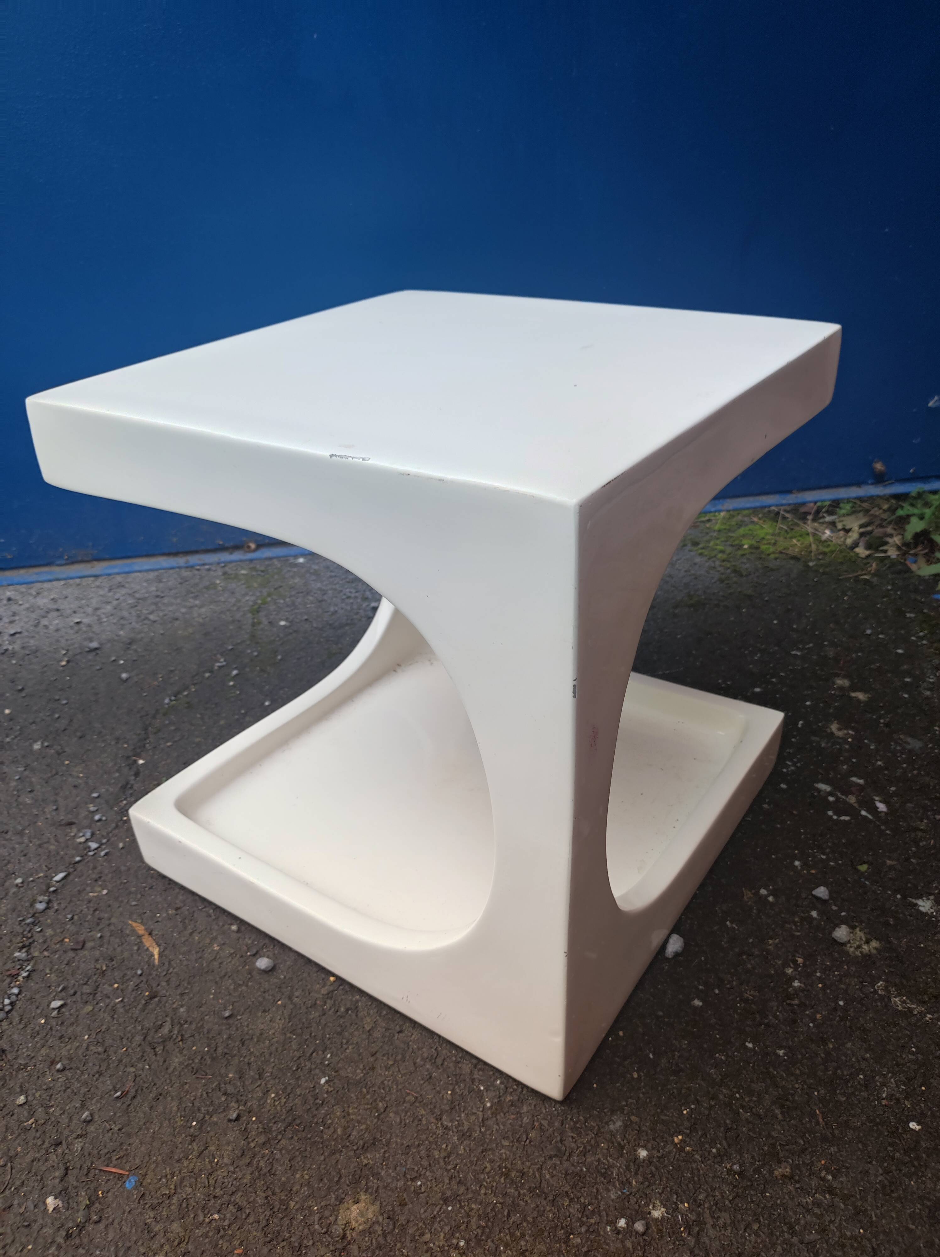 Vintage Authentic Vintage Fiberglass Cubic Side Table