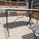 Table bistrot pieds fonte et plateau marbre