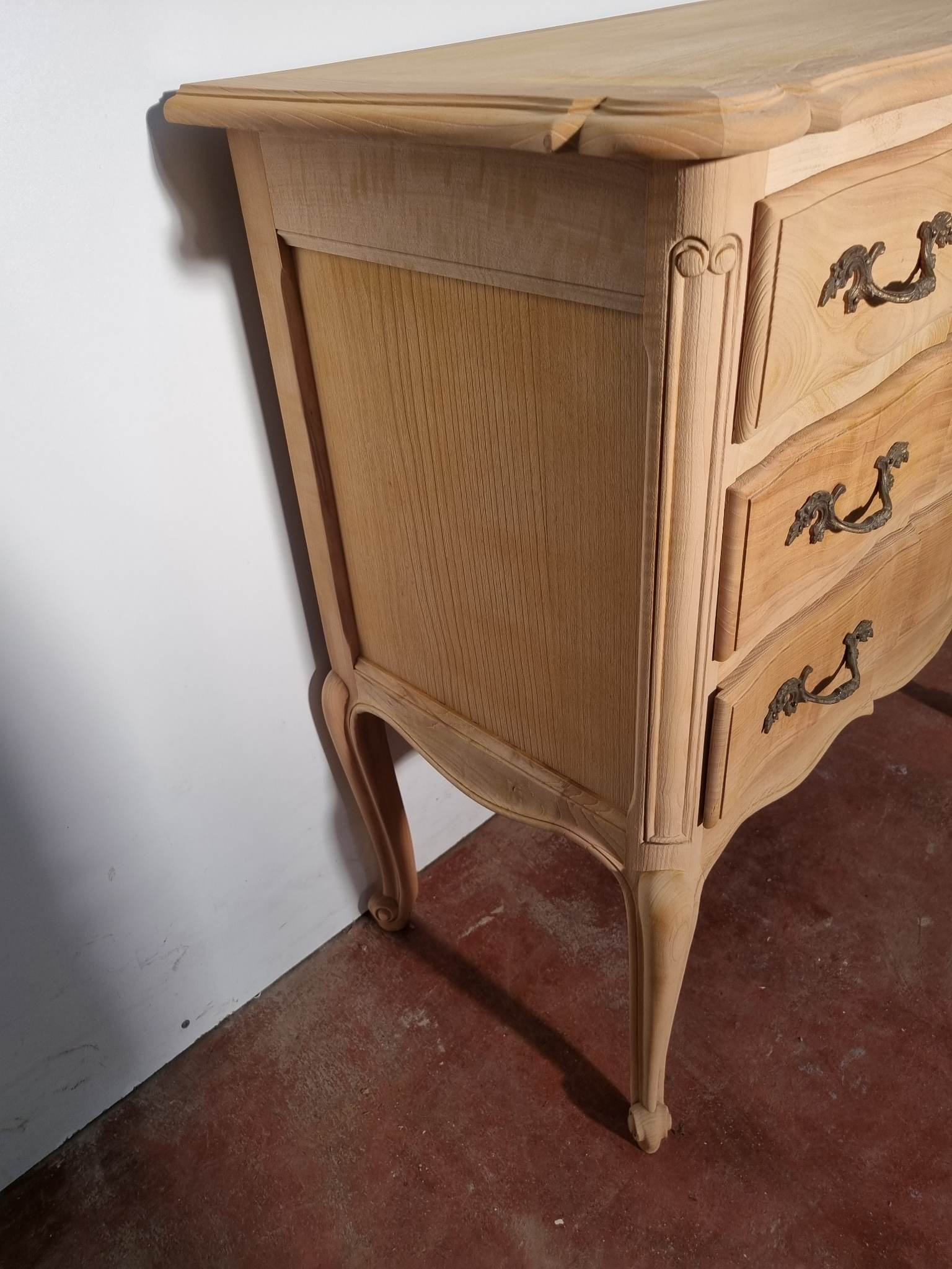 Crossbow chest of drawers with writing