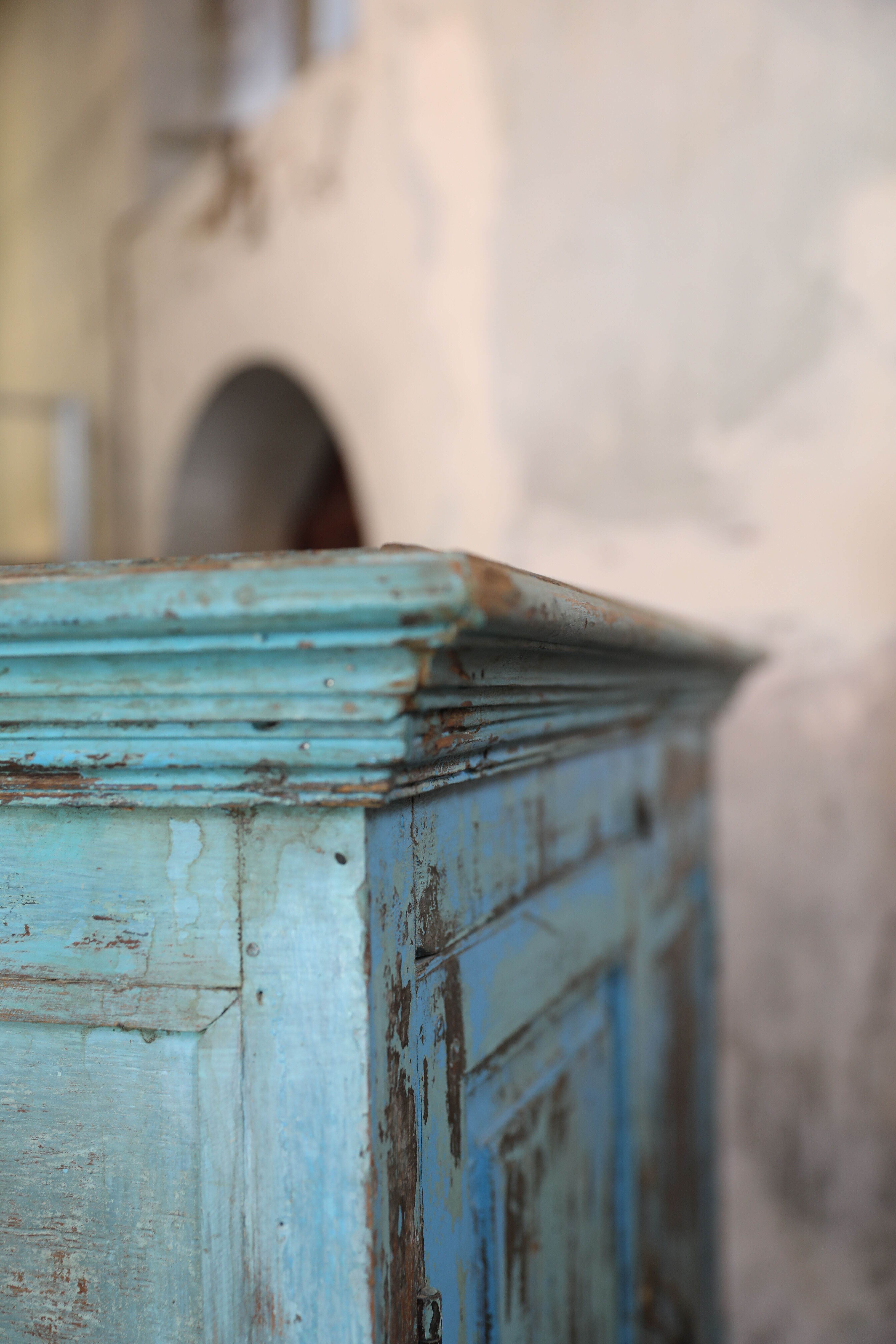 Cabinet 4 solid doors in blue patinated wood