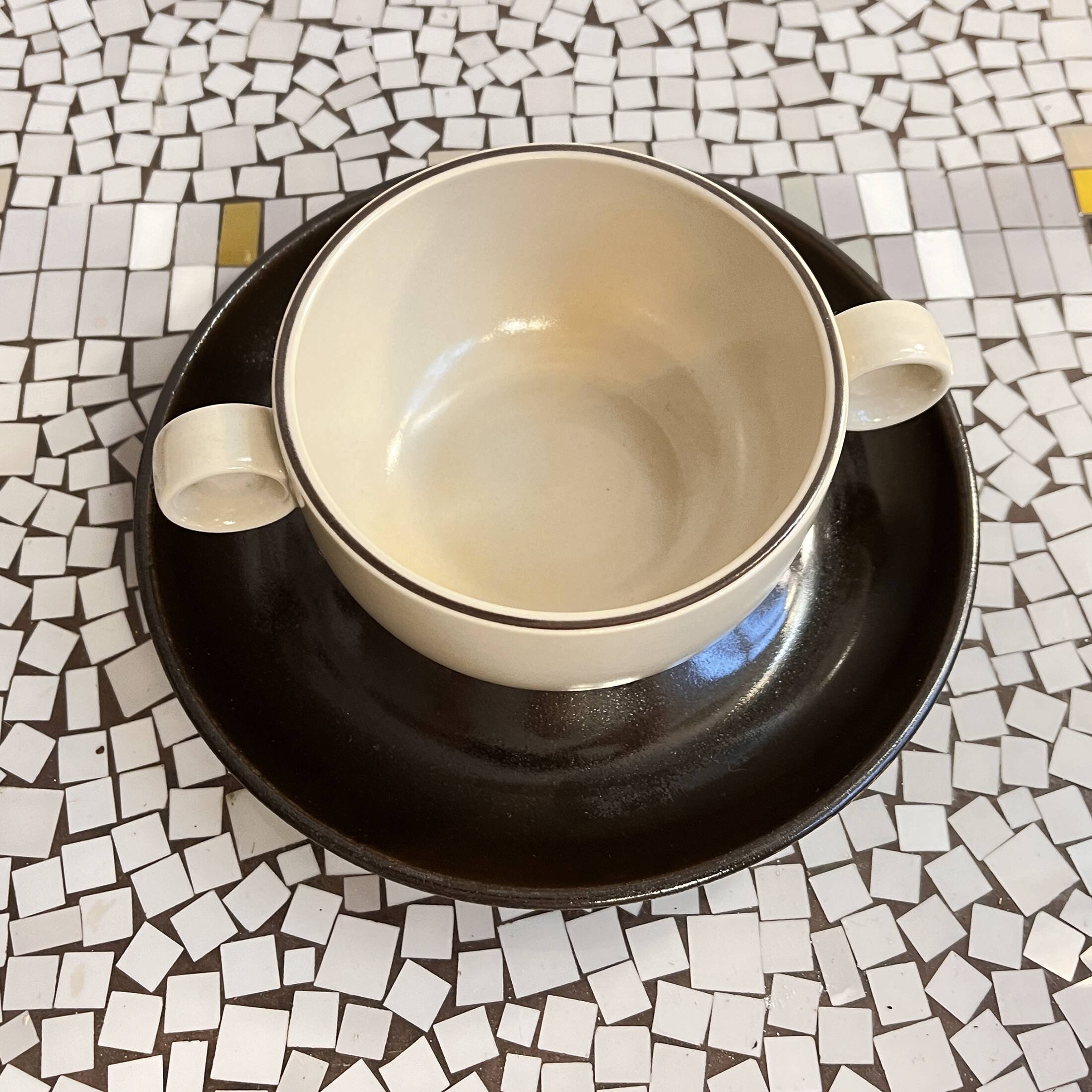 Bouillon with saucer designed by W. Karnagel Rosenthal Studio-line, Germany 1970s.