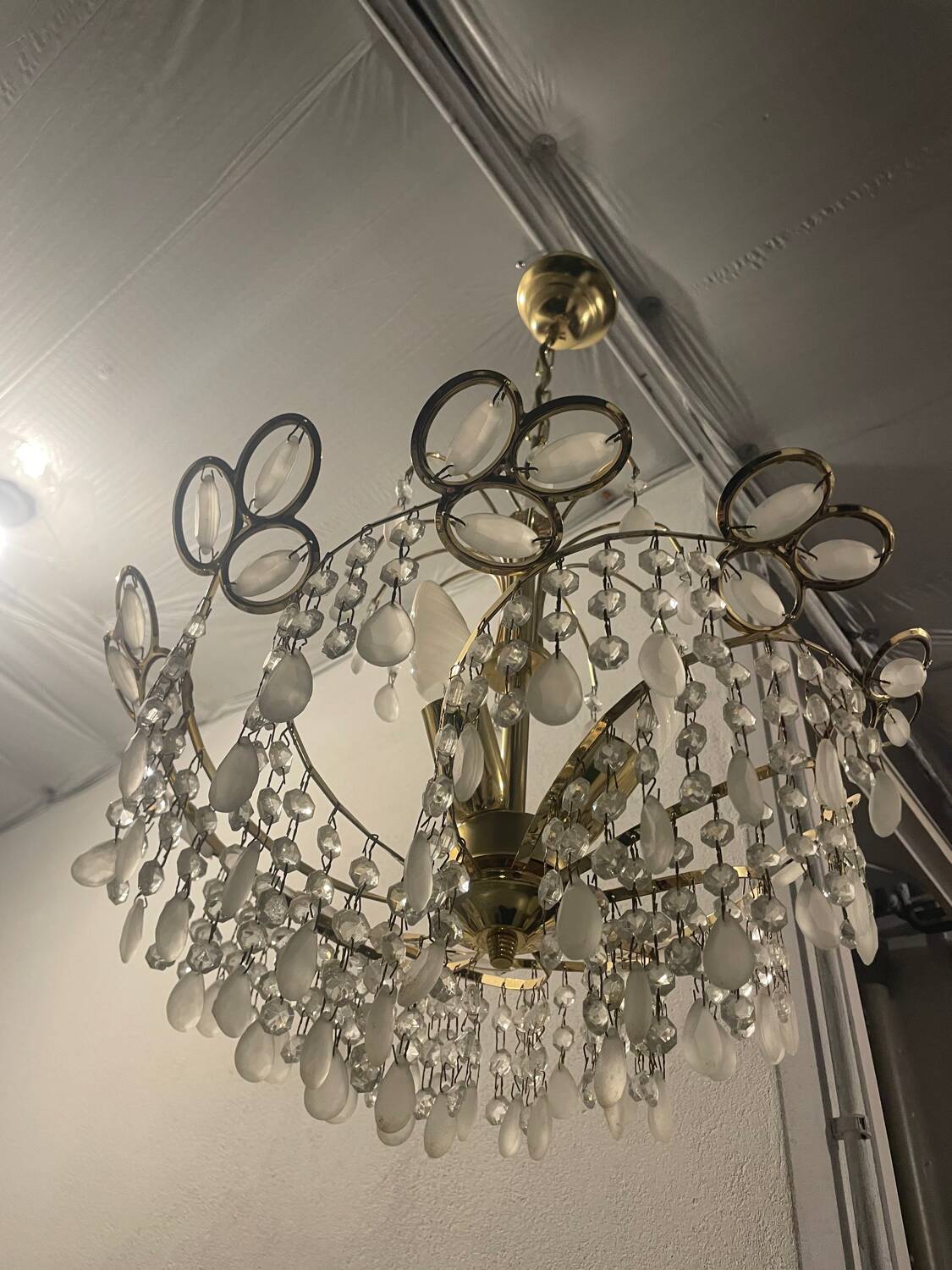 1980s chandelier with pendants