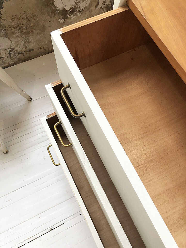 White vintage chest of drawers