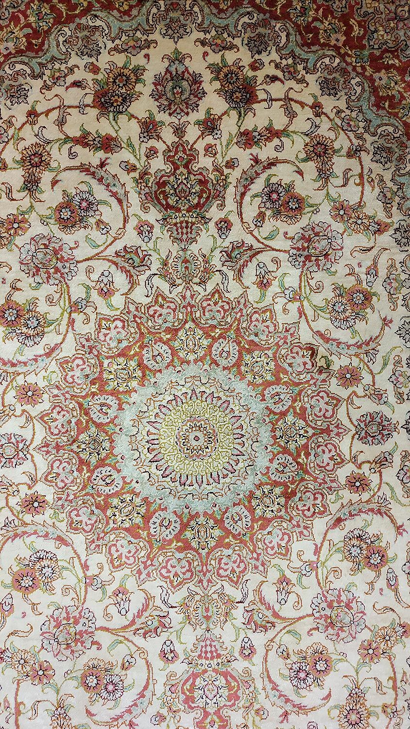 Tapis Persan Ghoum