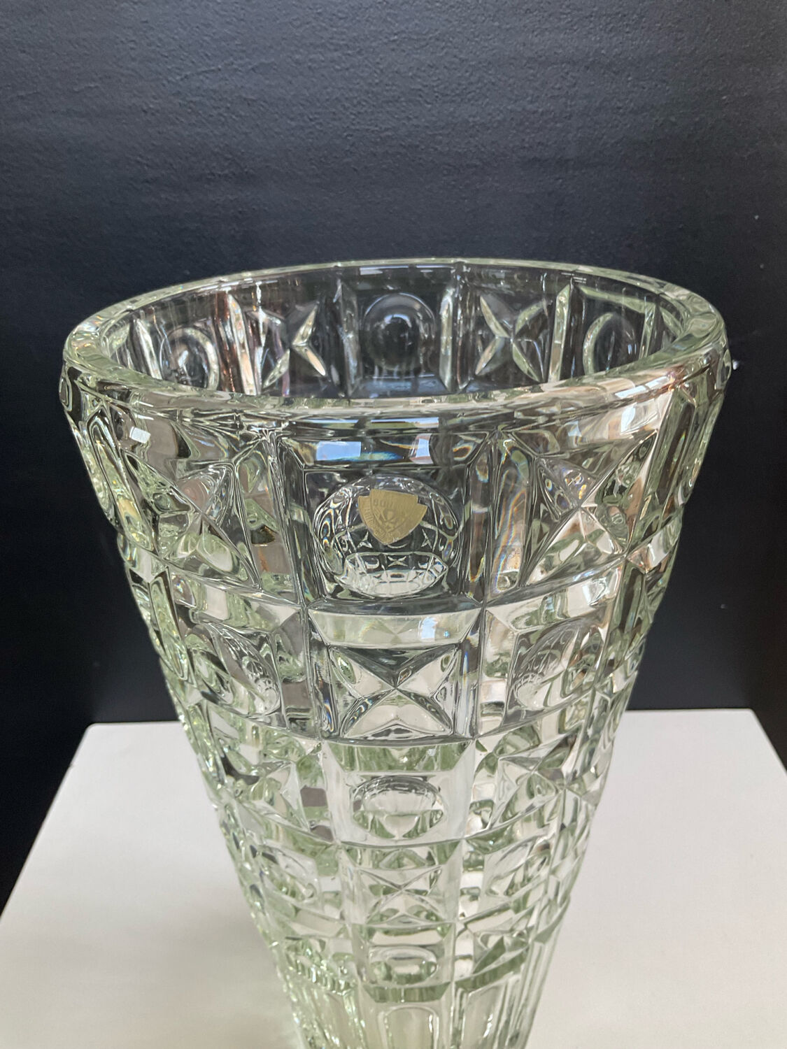 Vintage OXO grand vase in Bohemian crystal