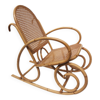 Fauteuil à bascule vintage rocking chair enfant en rotin , cannage