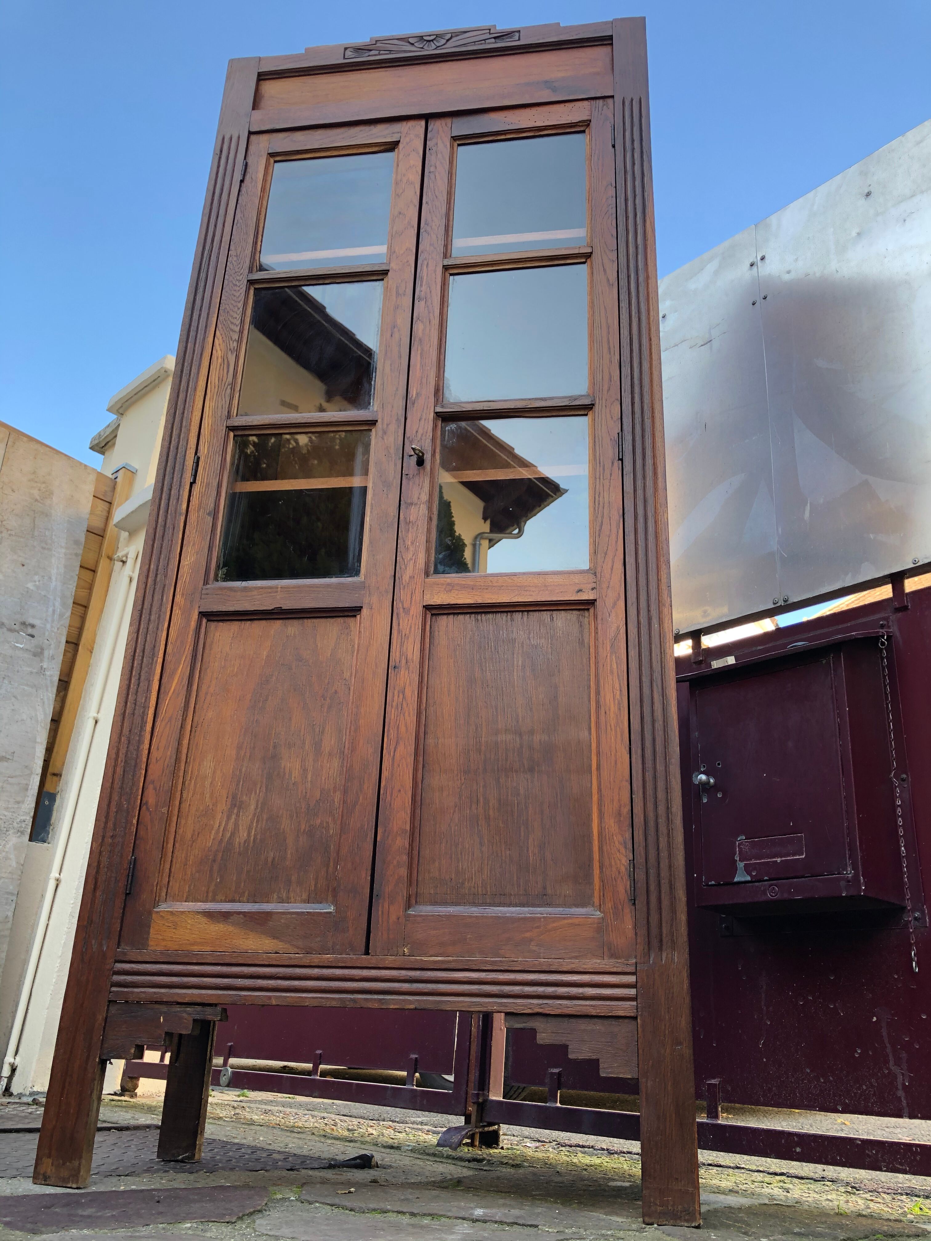 Armoire parisienne
