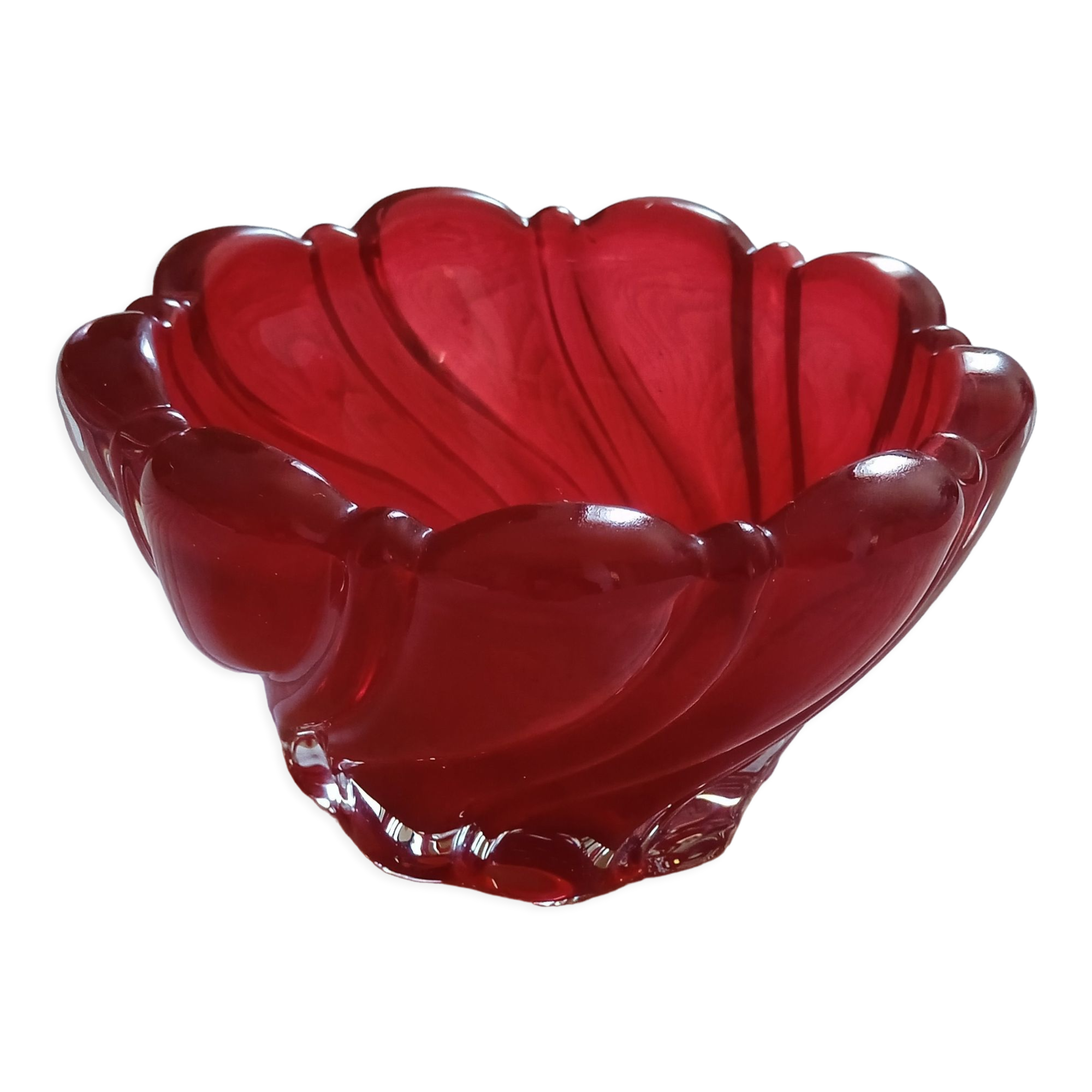 Vintage red blown glass ashtray empty pocket
