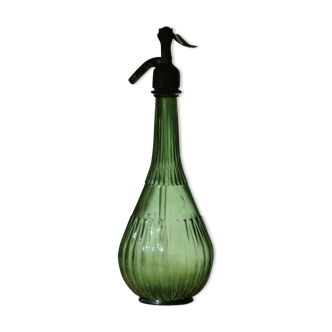 Ovoid siphon, worked glass