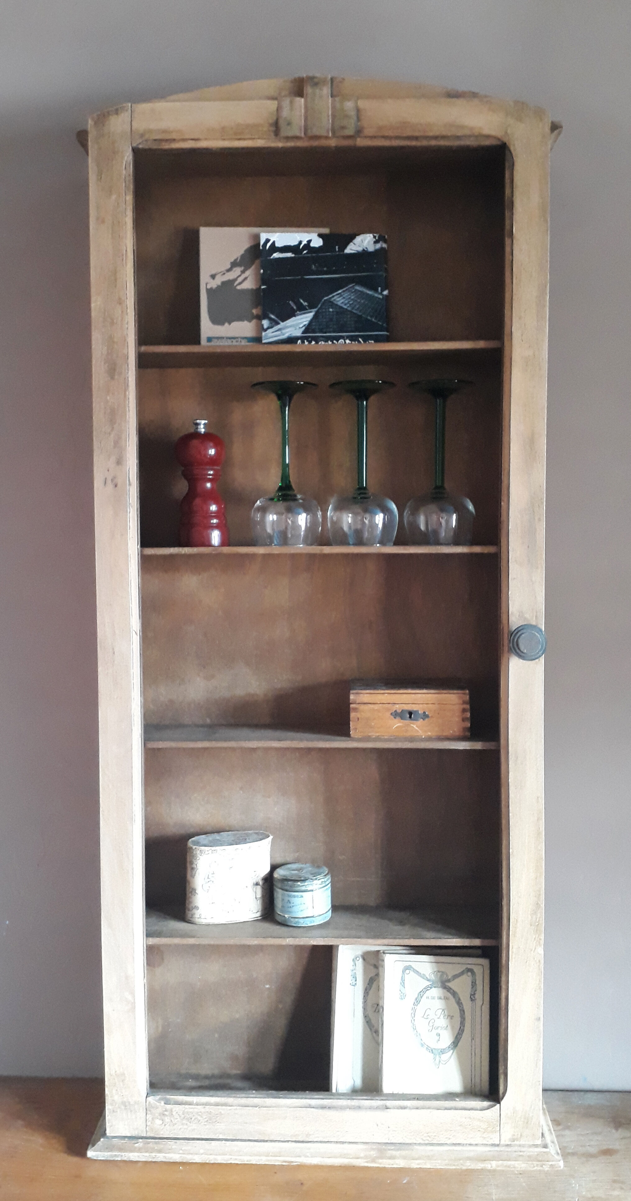 Etagère vintage des années 30 en bois