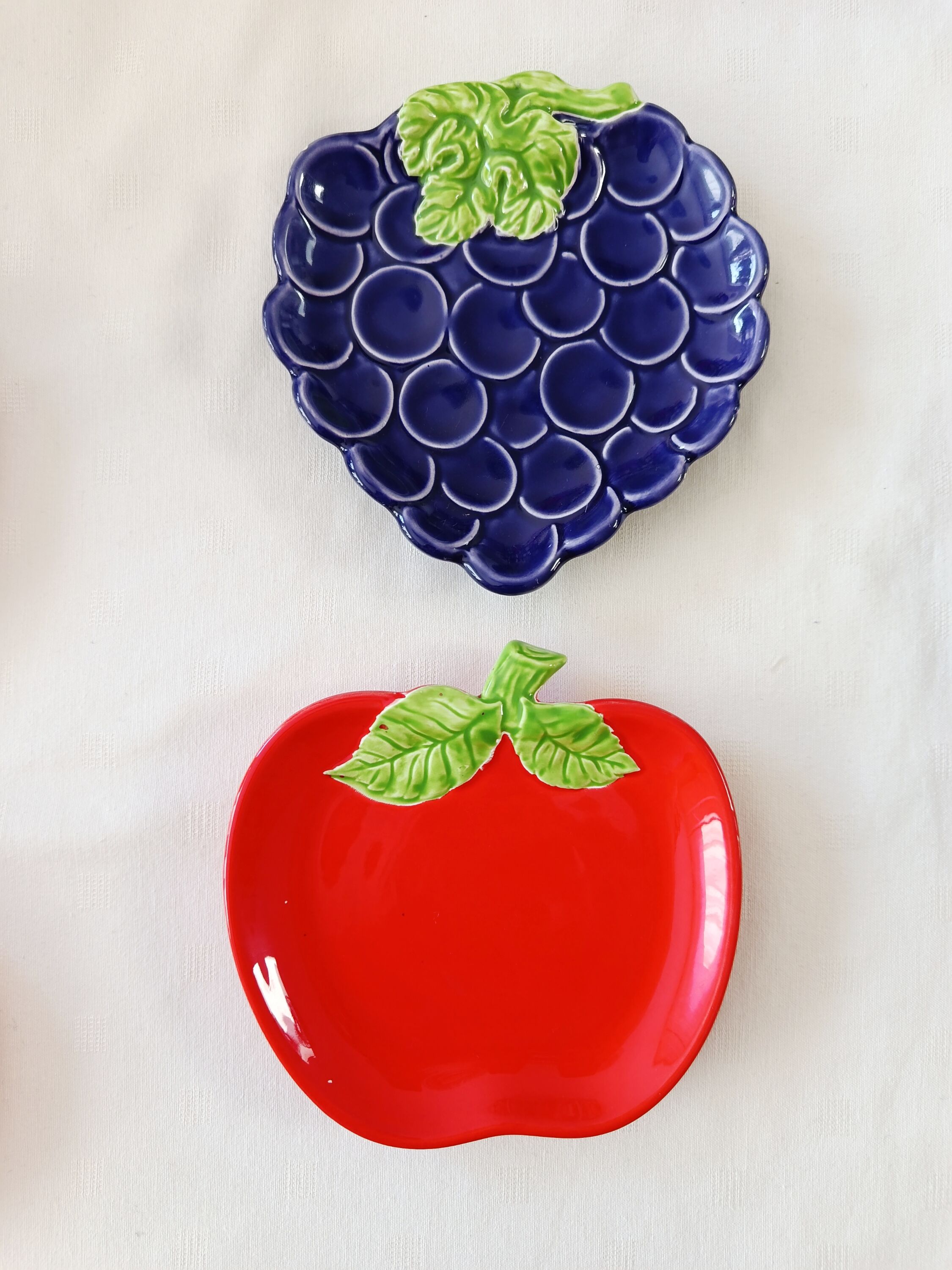 bowls and cups in slipware fruits