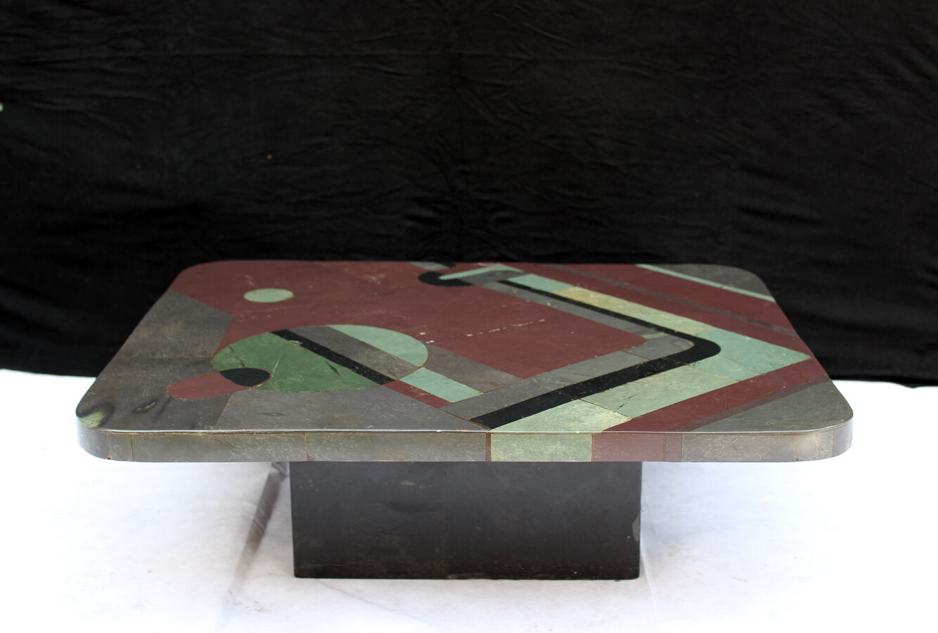 Table basse de Pierre Elie Gardette marqueterie d'ardoises