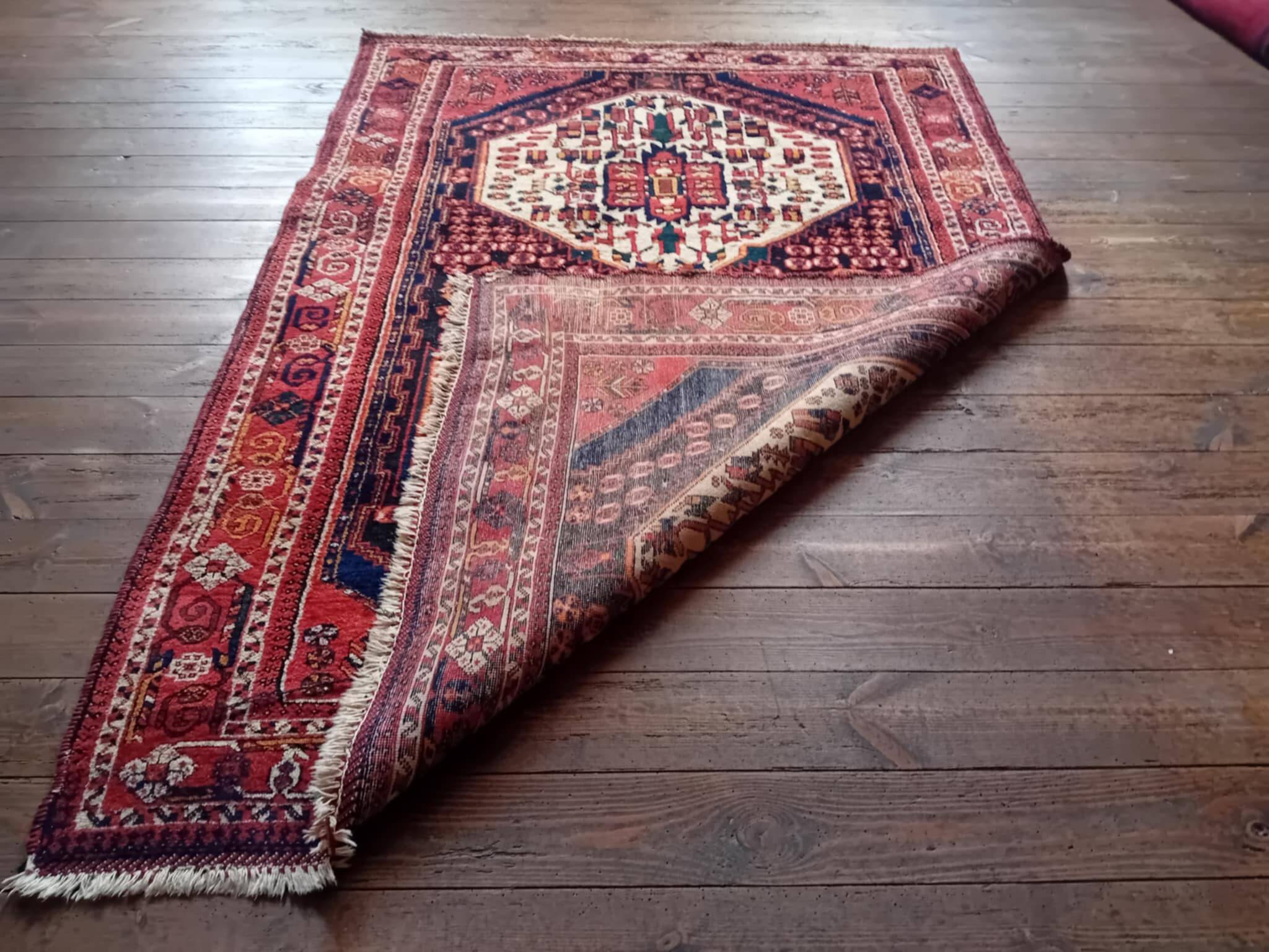 Handmade Persian rug 190x130cm