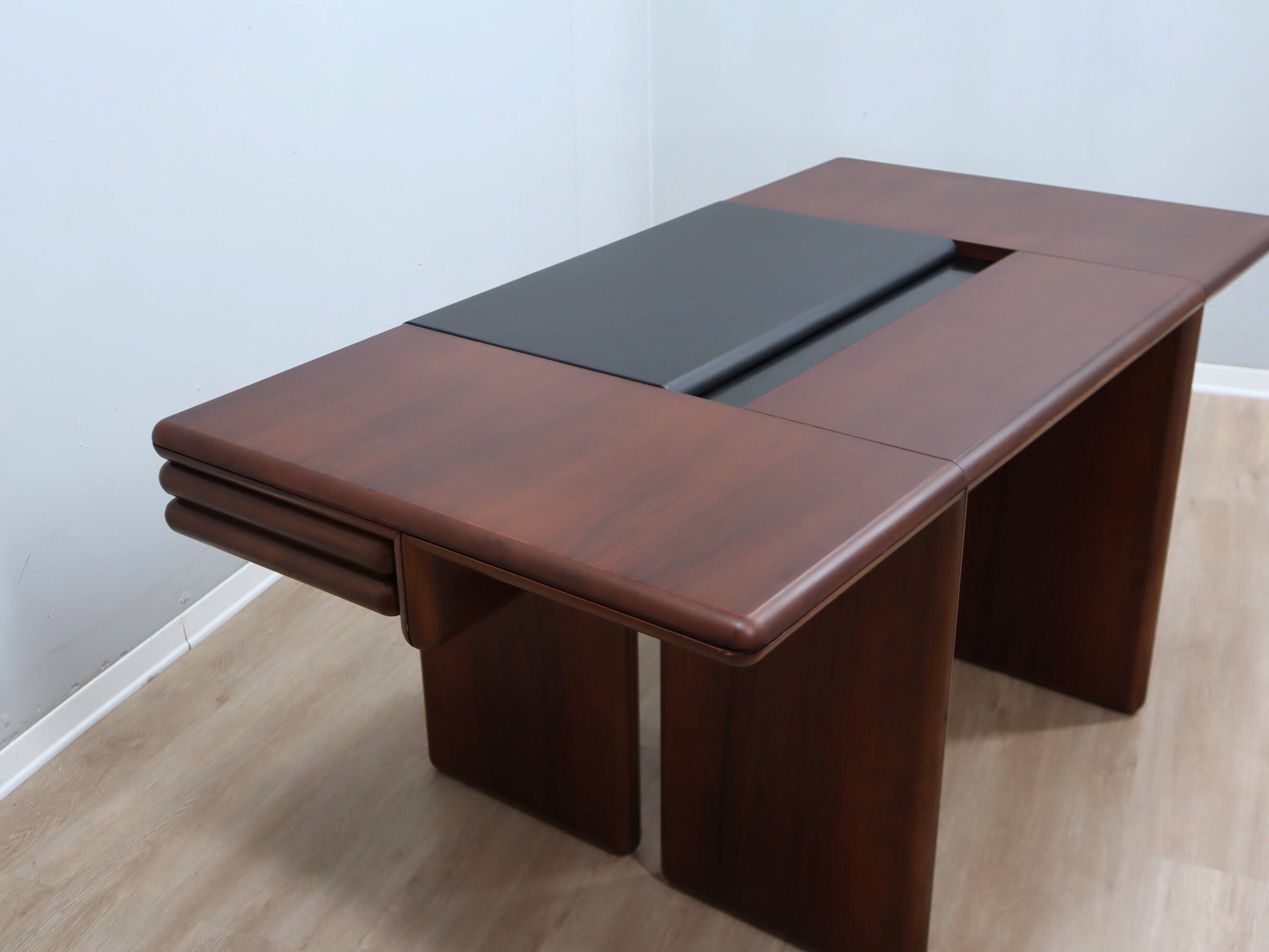 Bureau exécutif Olivetti Synthesis des années 1980 par Sottsass et Von Klier