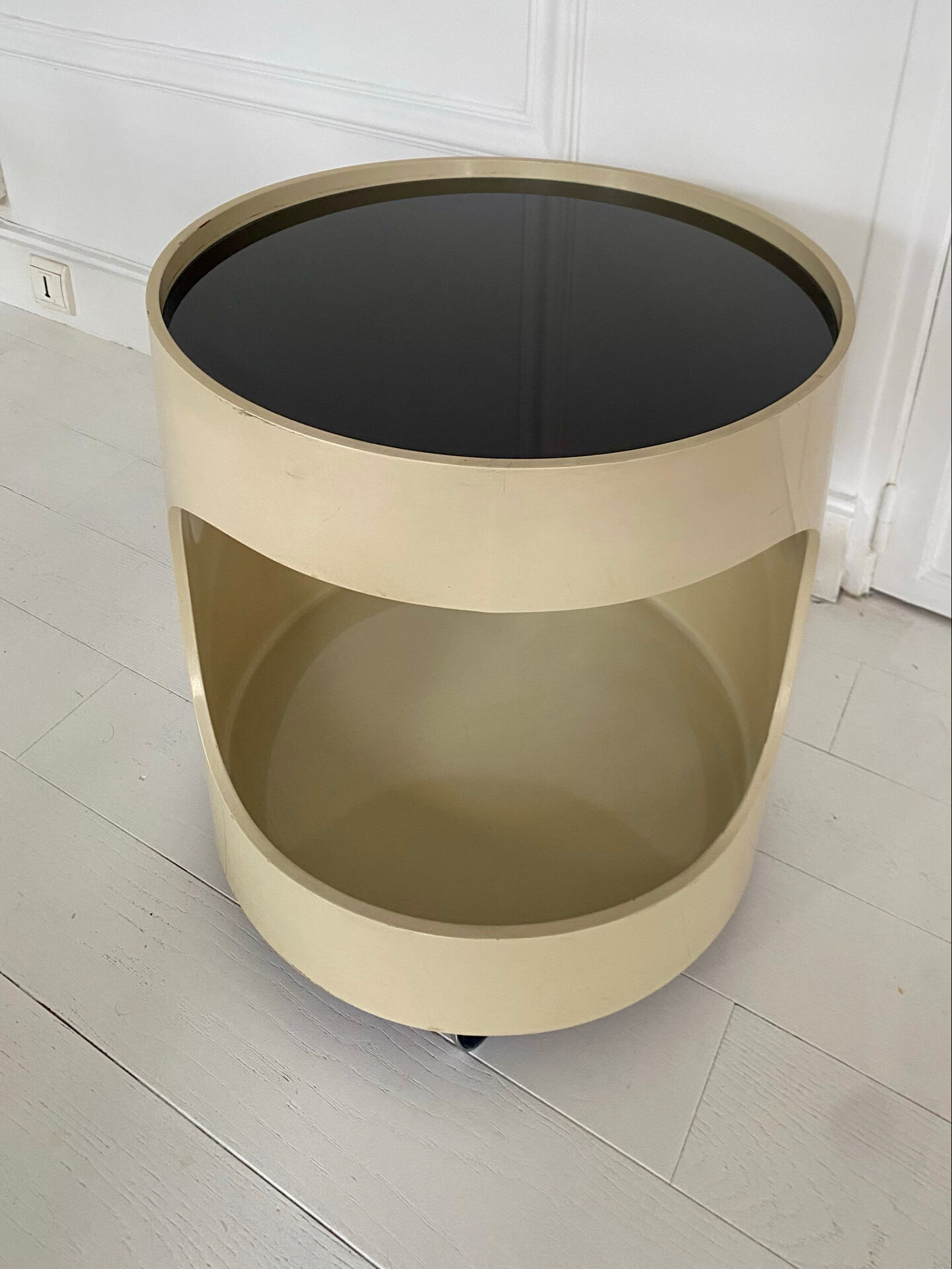 Opal, wheeled side table