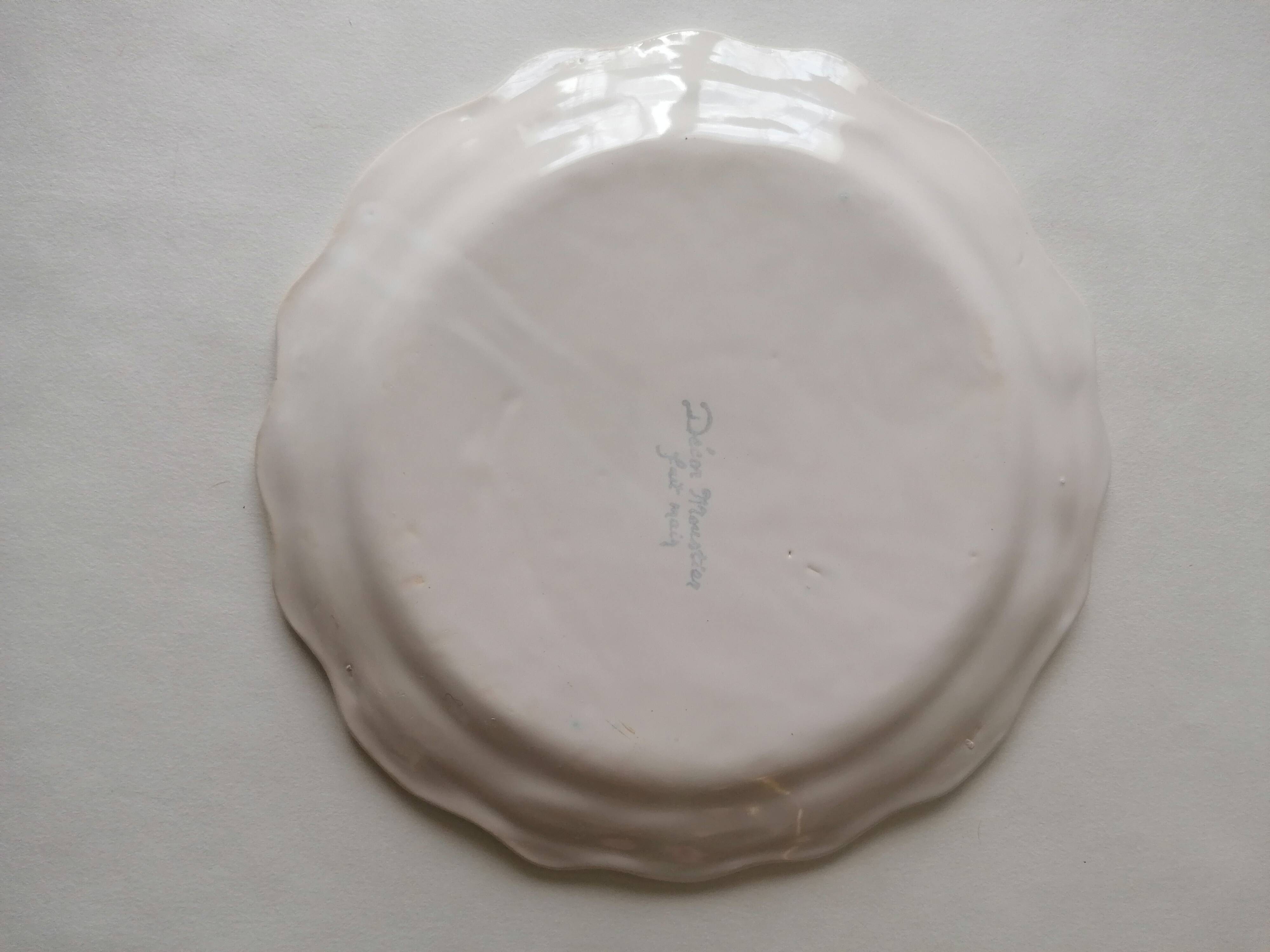 Moustier faience plate