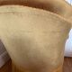 Fauteuil crapaud velours moutarde 