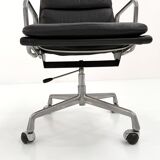 Soft Pad EA217 office chair by C. & R. Eames for Herman Miller, 1970
