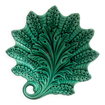 Plat vide poche barbotine feuille d’acanthe verte