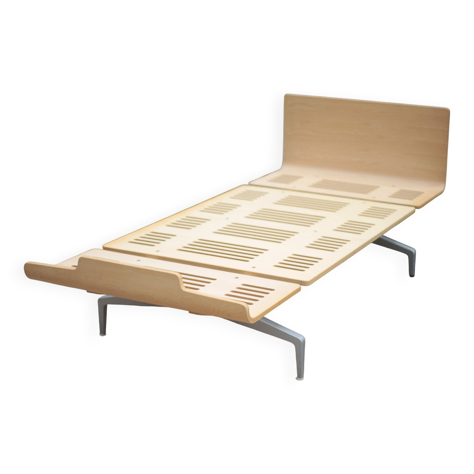 Legnoletto bed by Alfredo Häberli model LL4 by Alias, bed or daybed.
