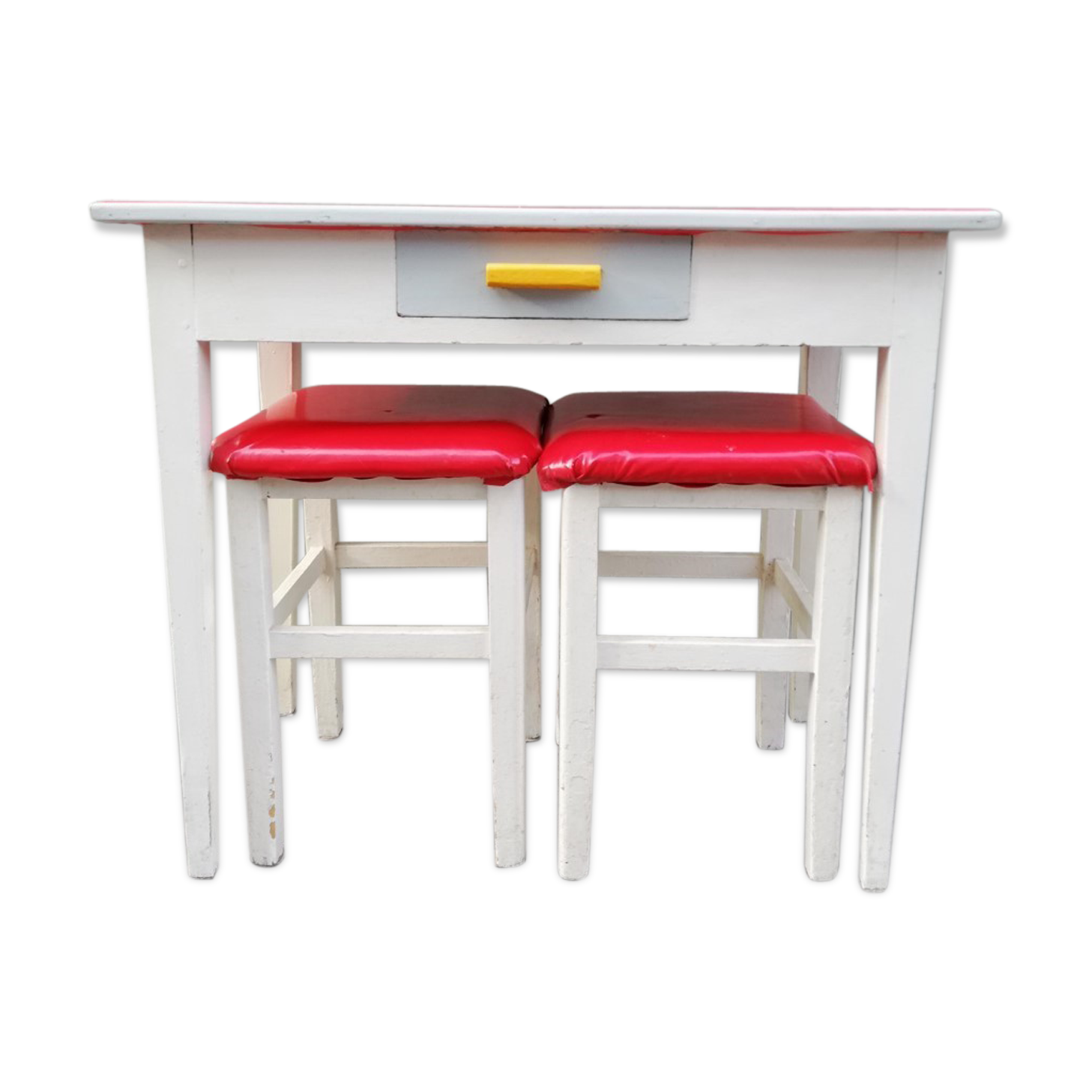 Table with two vintage matching stools