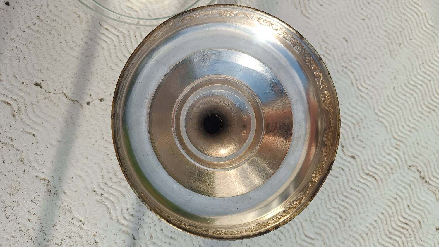 Vintage Art Deco brass cup