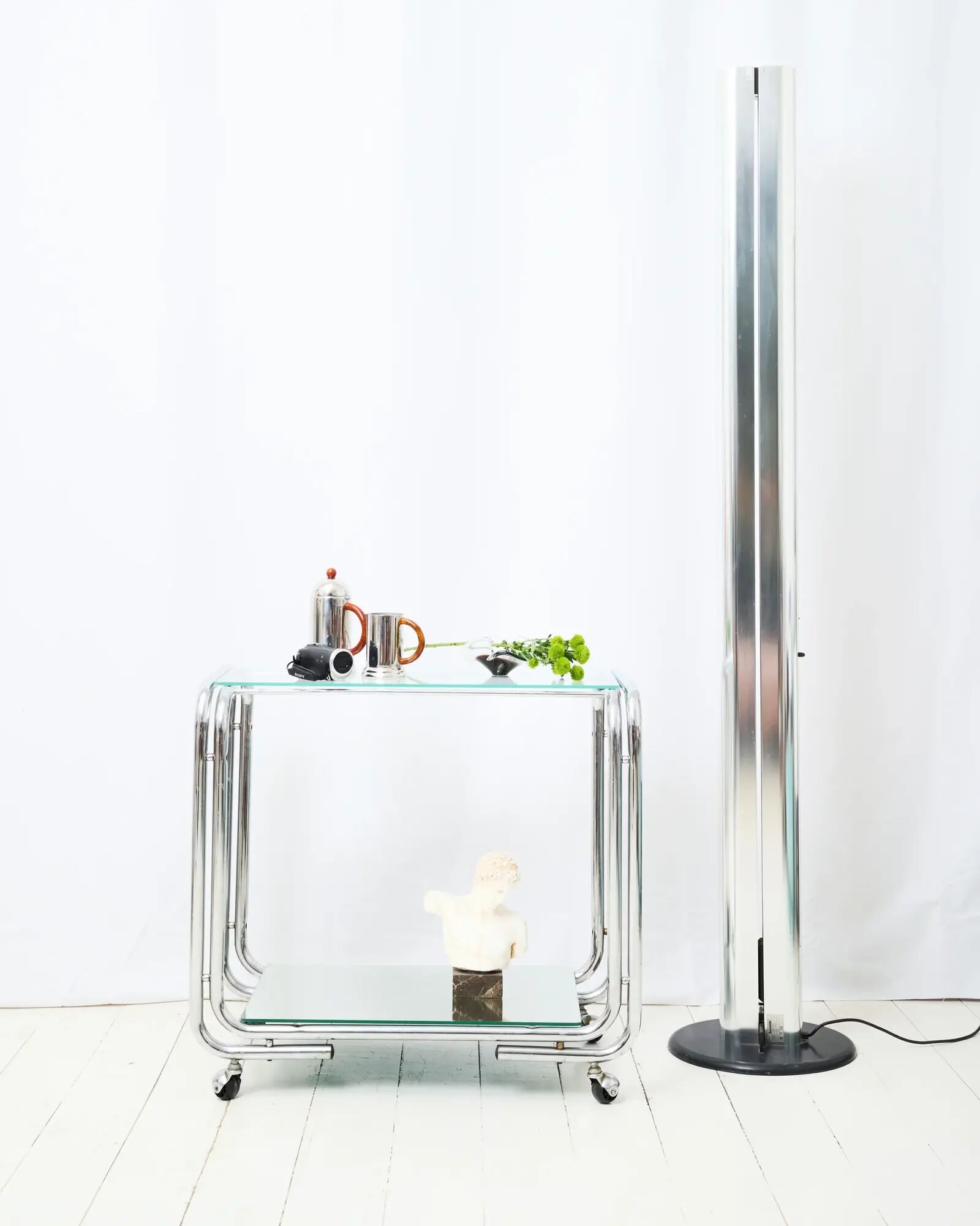Tubular dessert trolley in chrome, glass and mirror, Italy, 1970s.