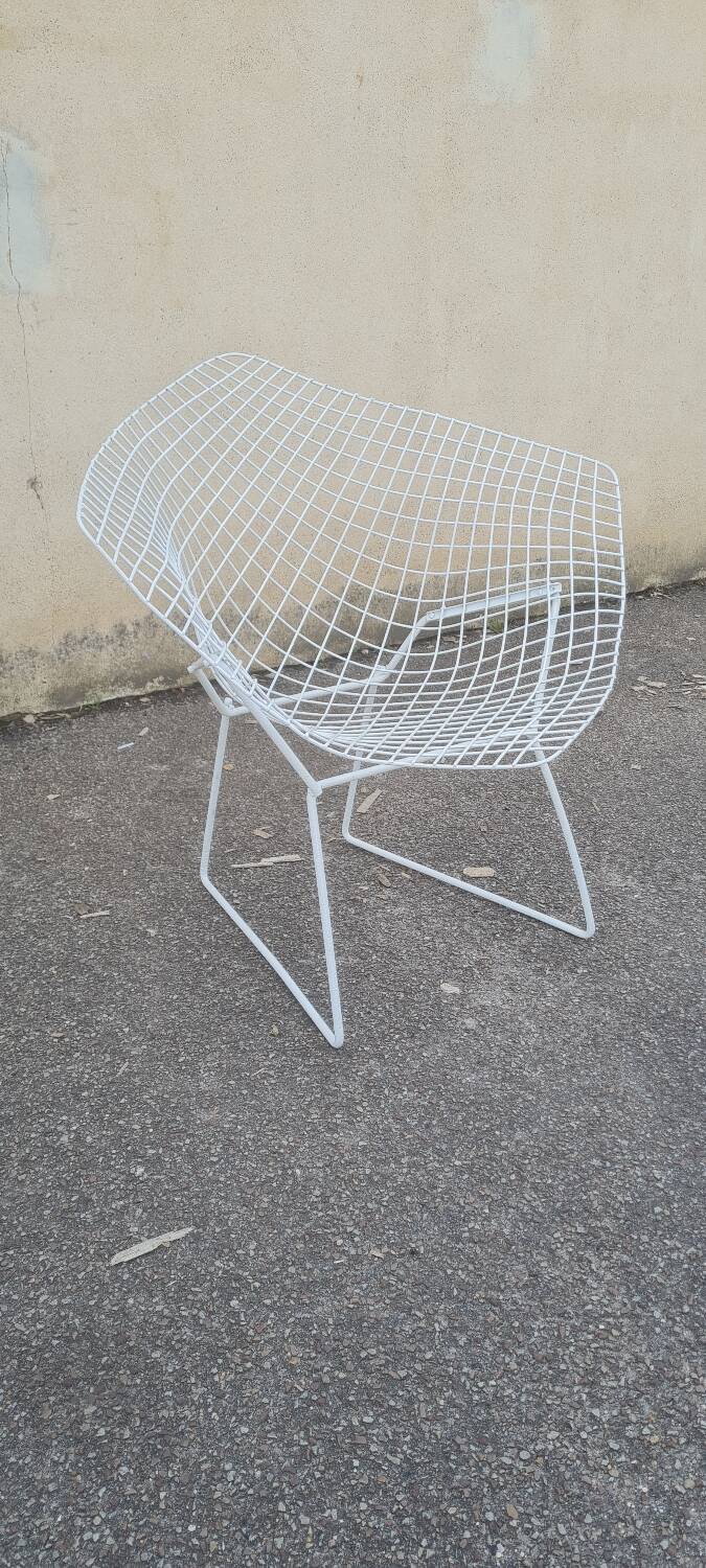 Diamond armchair by Harry Bertoia