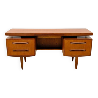 Teak desk by Victor Wilkins for G-Plan in Scandinavian style, 1960