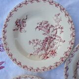 7 assiettes creuses  Gien modèle Chardons rouge diam 23,5 cm fin XIX ème