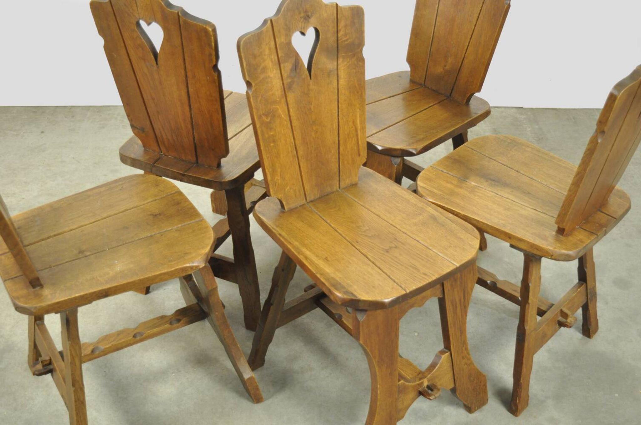 Chaises de salle à manger en chêne vintage brutaliste faites à la main, années 1930